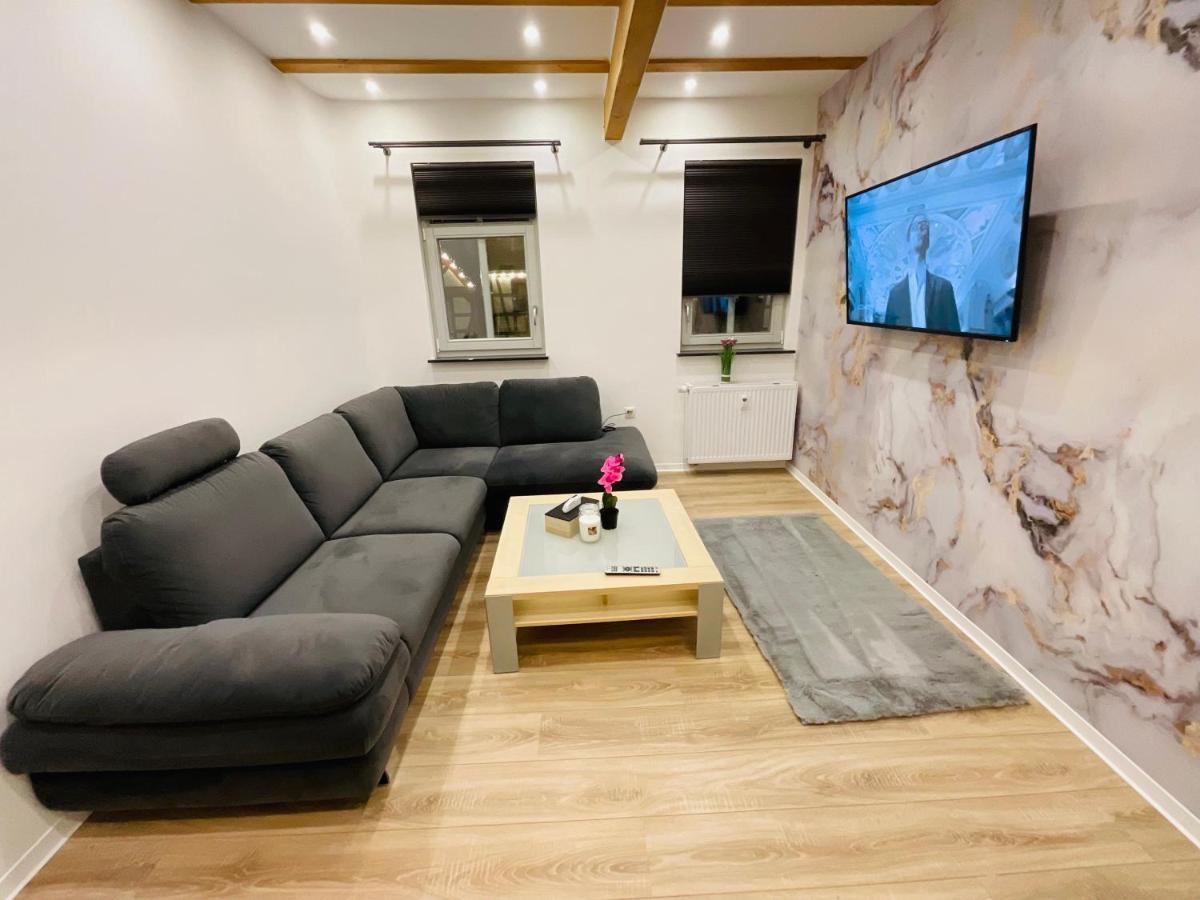 Best Central Apartment - Am Marktplatz - Up To 5 - Next To Frankfurt And Hanau - Coffee And Snacks - Netflix, Prime, Disney Nidderau 外观 照片