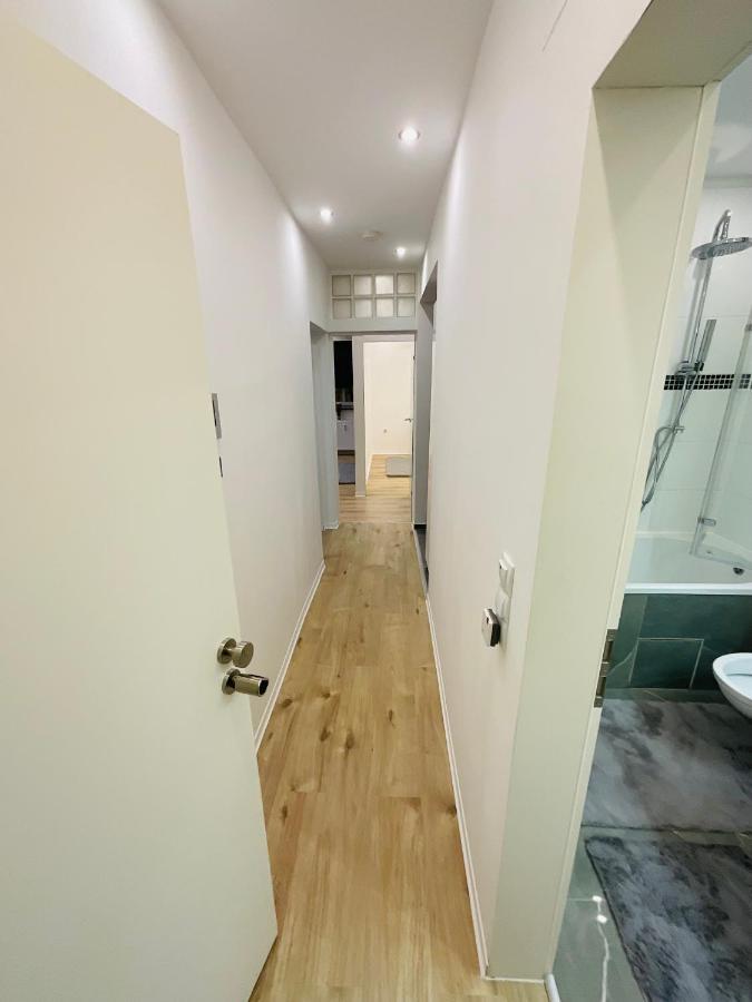 Best Central Apartment - Am Marktplatz - Up To 5 - Next To Frankfurt And Hanau - Coffee And Snacks - Netflix, Prime, Disney Nidderau 外观 照片