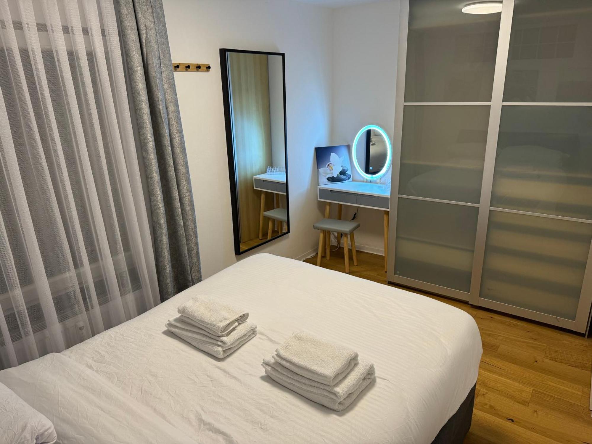 Best Central Apartment - Am Marktplatz - Up To 5 - Next To Frankfurt And Hanau - Coffee And Snacks - Netflix, Prime, Disney Nidderau 外观 照片